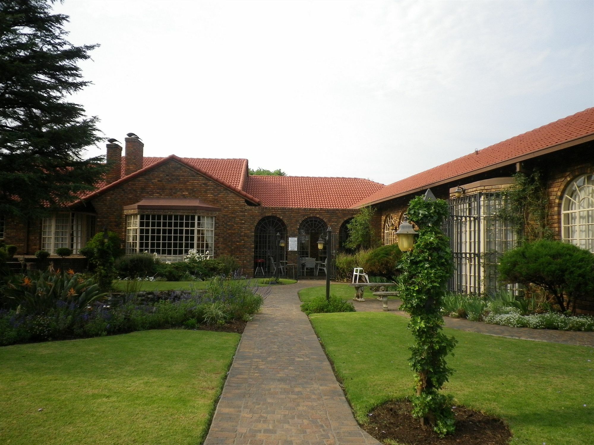 Amoris Guest House-Lynnwood Pretoria Exterior photo